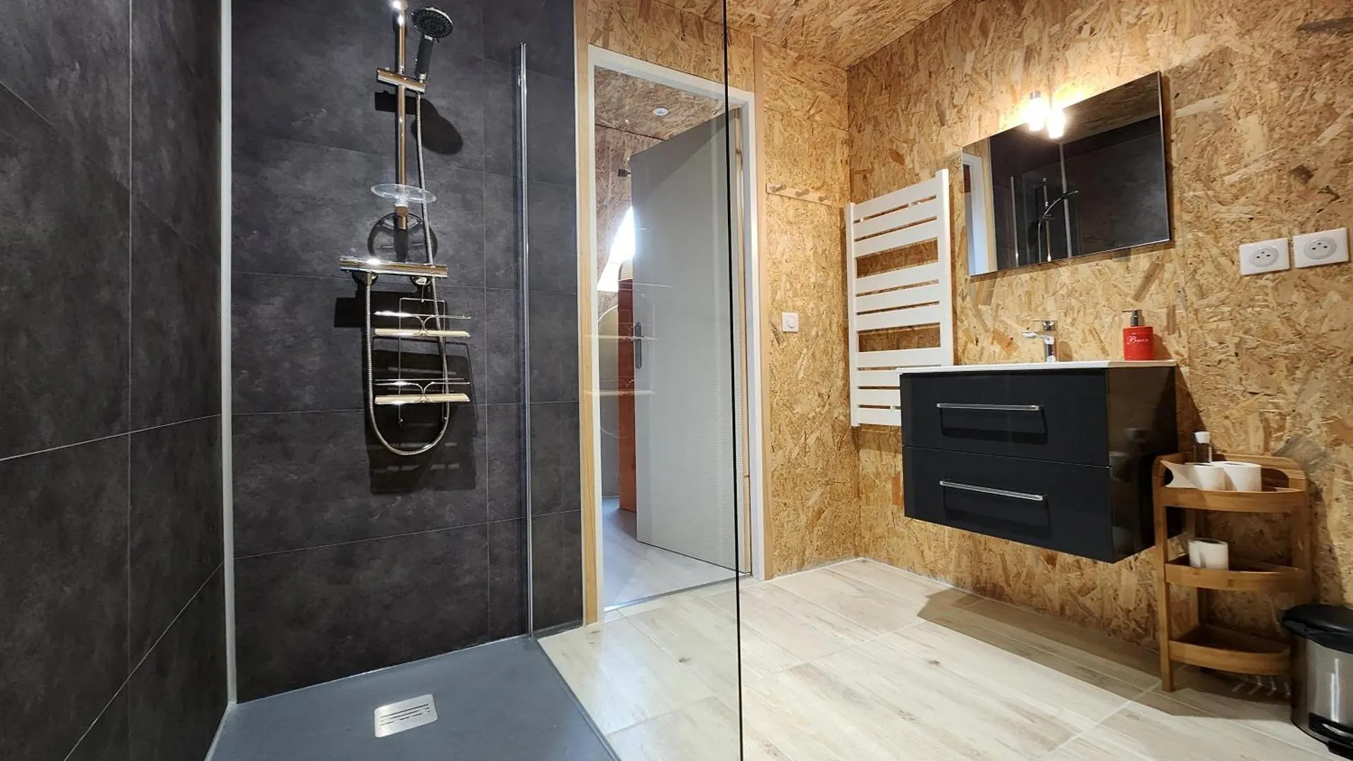 Appartement Proche Des Lacs Laffrey Apartment